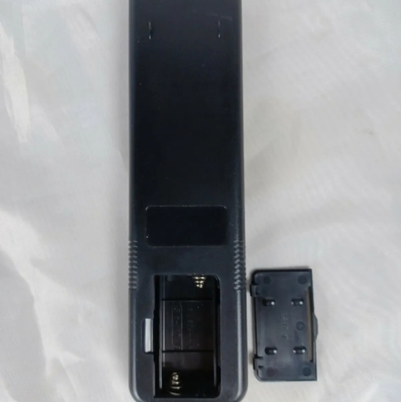 Focus Enhancements Remote Control - Picture 2 of 3